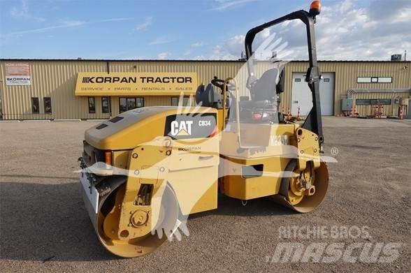 CAT CB34 Грунтовые катки