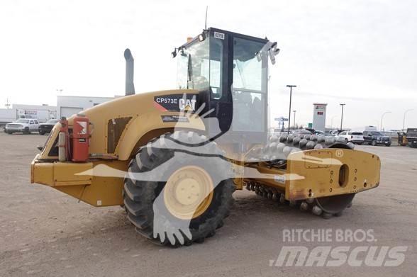 CAT CP-573E Грунтовые катки