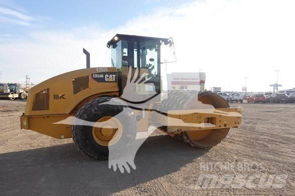 CAT CS54B Грунтовые катки