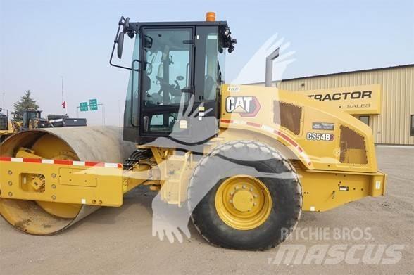 CAT CS54B Грунтовые катки