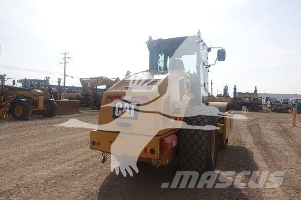 CAT CS68B Грунтовые катки