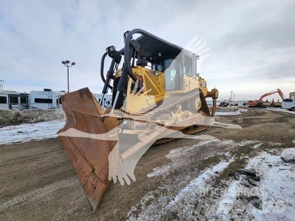 CAT D8T Гусеничные бульдозеры