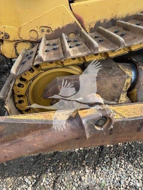 CAT D8T Гусеничные бульдозеры