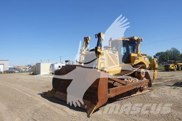 CAT D8T Гусеничные бульдозеры