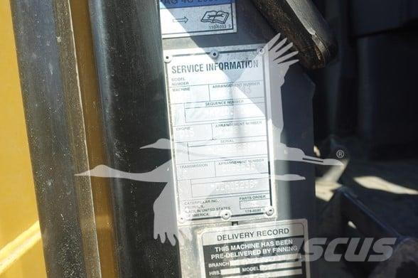 CAT D8T Гусеничные бульдозеры