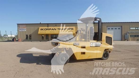 CAT PS-150C Пневматические катки