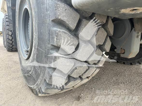 Terex TA400 Шарнирно-сочленённые самосвалы
