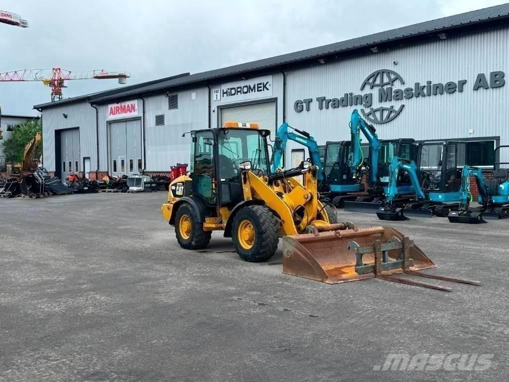 CAT 906 H 2 Фронтальные погрузчики