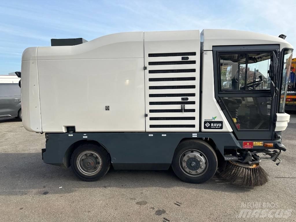 Ravo 540CD Вакуумные уборочные машины
