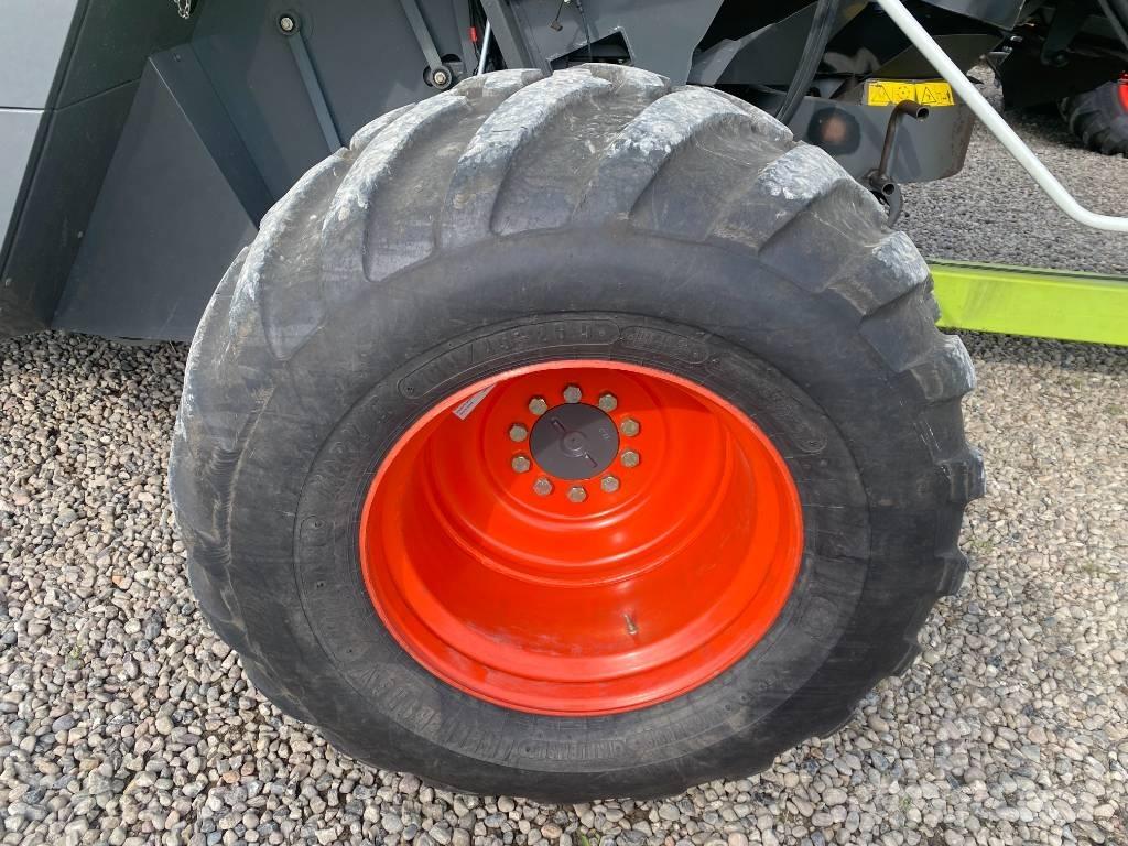 CLAAS LEXION 600 Зерноуборочные комбайны