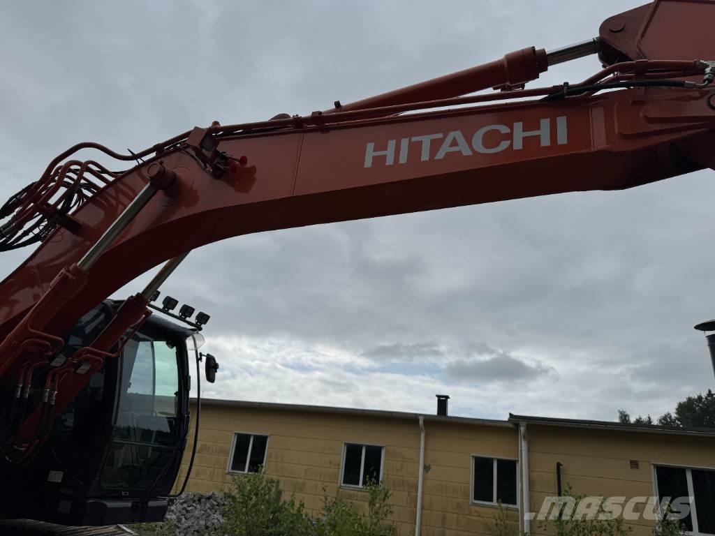 Hitachi ZX 225USLC-7 Гусеничные экскаваторы