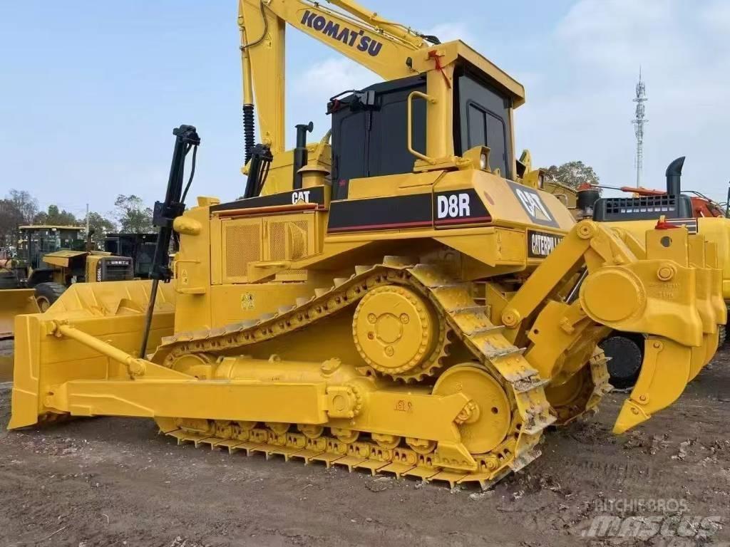 CAT D 8 R Гусеничные бульдозеры