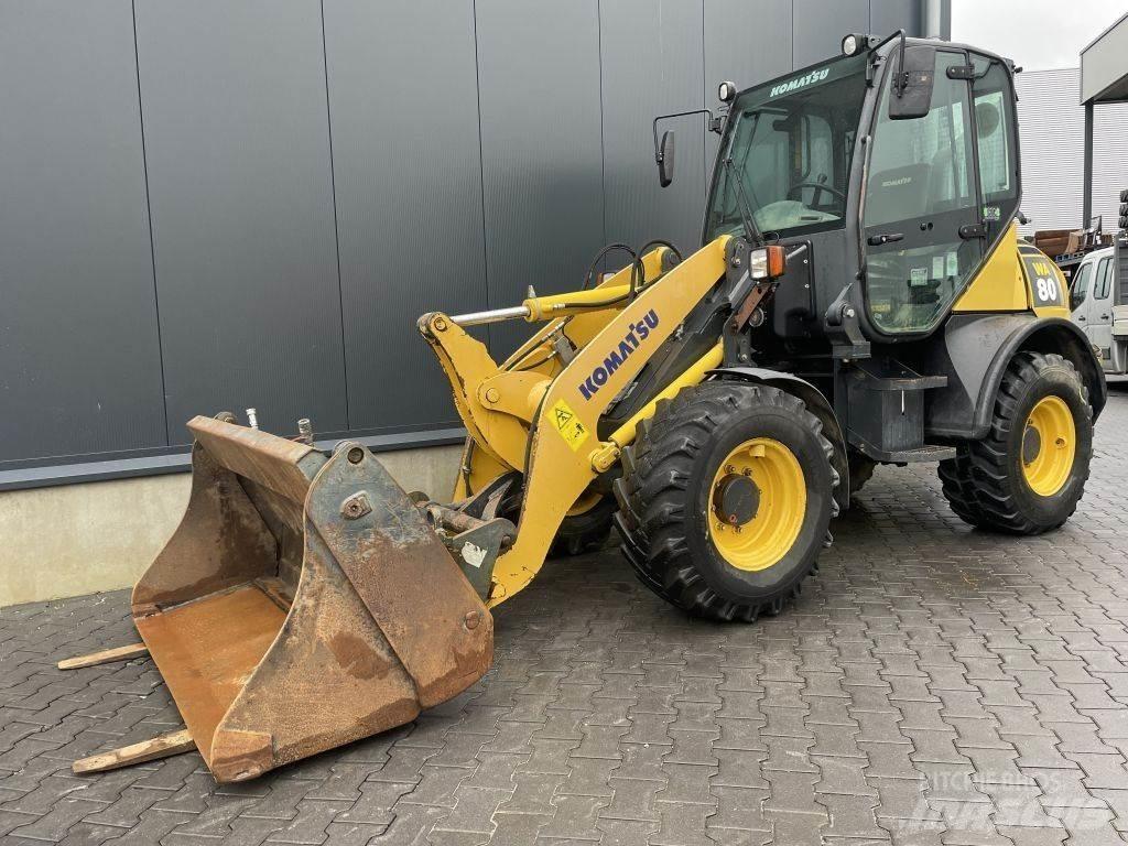 Komatsu WA80-6 Фронтальные погрузчики