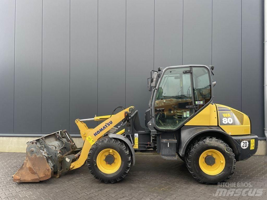 Komatsu WA80-6 Фронтальные погрузчики