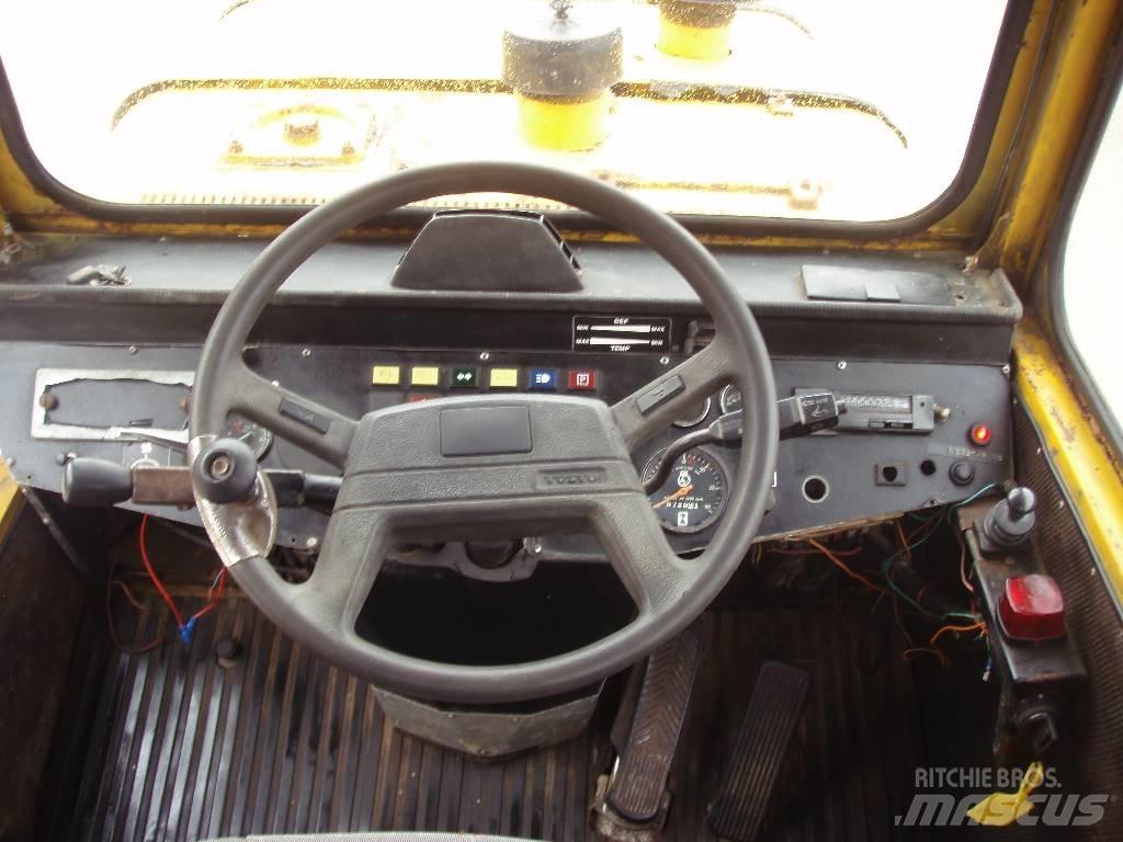 Volvo BM 861 6+6 Шарнирно-сочленённые самосвалы