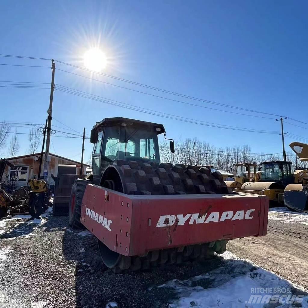 Dynapack CA702 Грунтовые катки