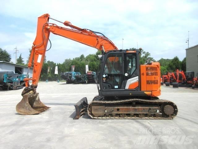 Hitachi ZX 135 US-7 Гусеничные экскаваторы