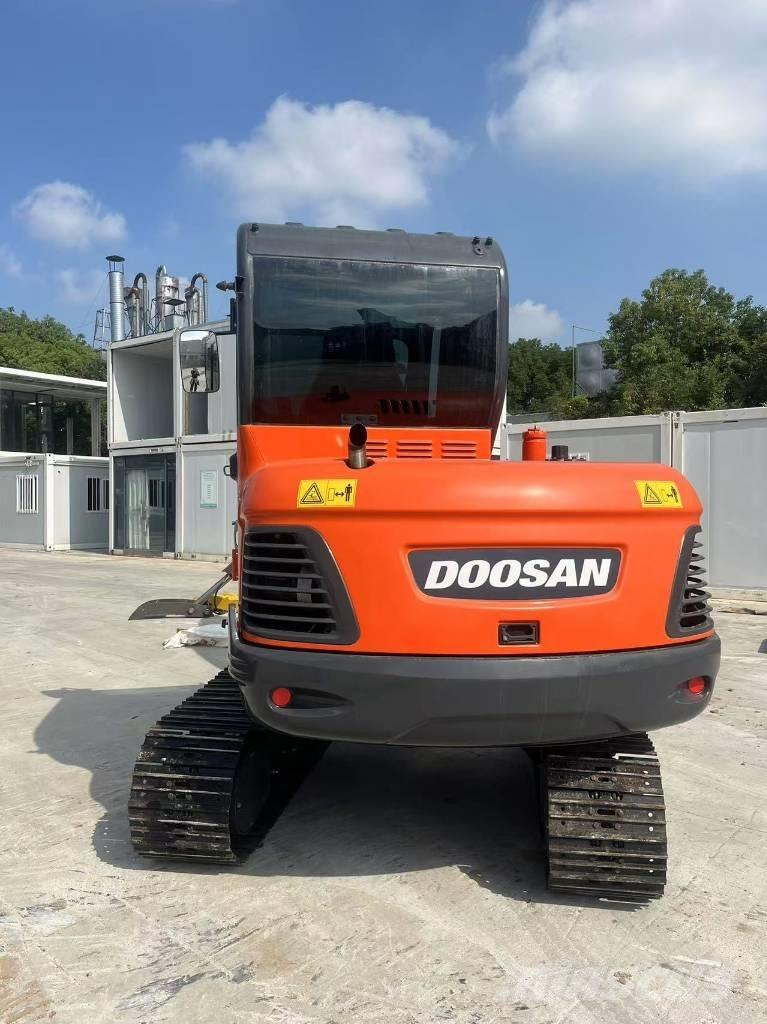 Doosan DX 60-9 C Гусеничные экскаваторы