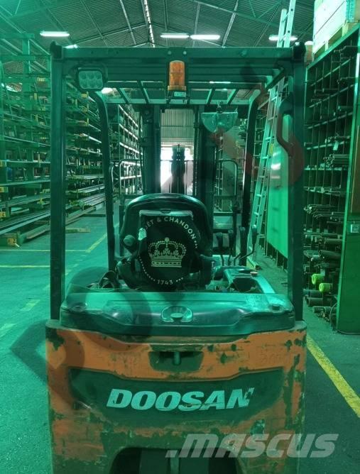 Doosan B 18 T-7 Электропогрузчики
