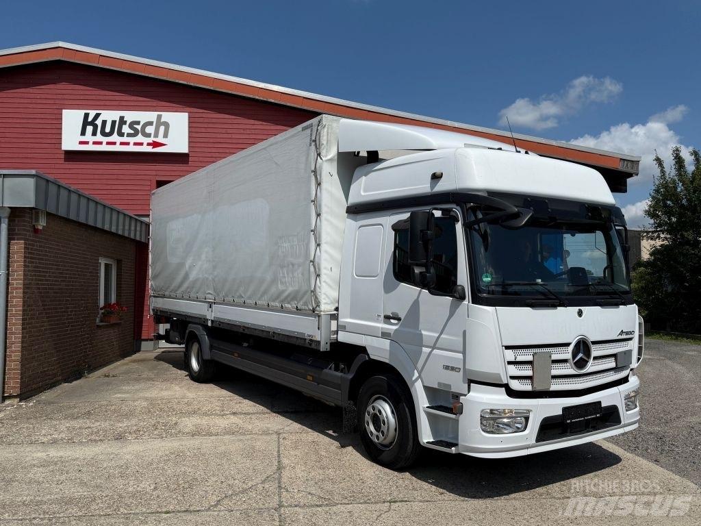 Mercedes-Benz 1530L Тентованные грузовики