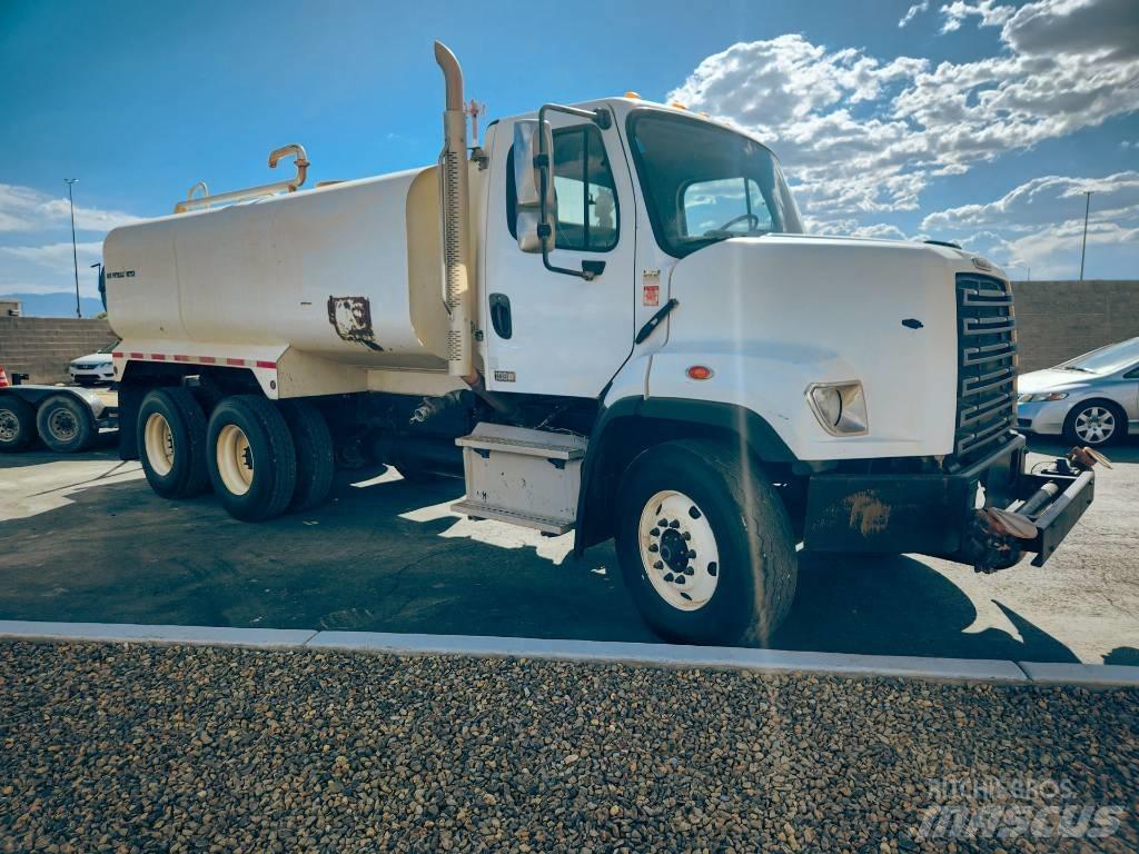 Freightliner 108 SD Поливочные машины