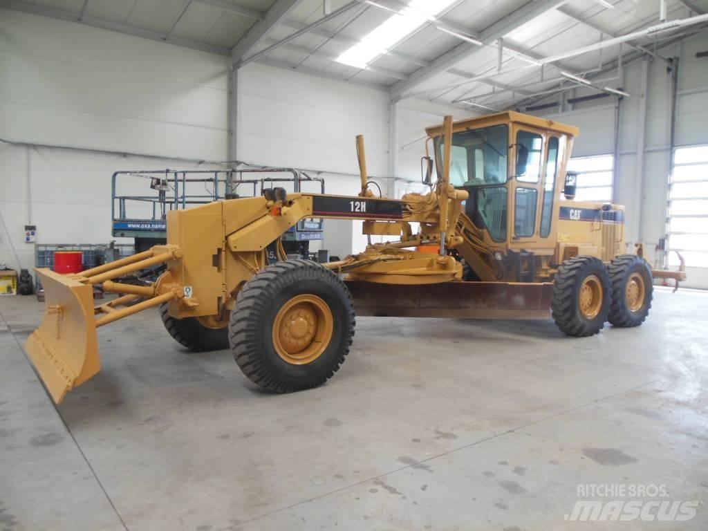 CAT 12 H - NA + Riper Грейдеры