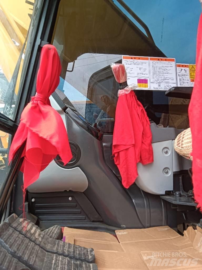 Komatsu PC 200-8 Гусеничные экскаваторы
