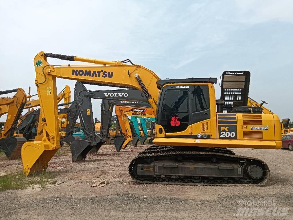 Komatsu PC 200-8 Гусеничные экскаваторы