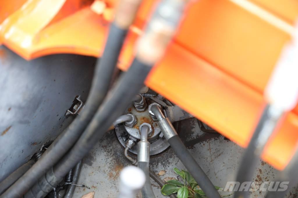 Hitachi ZX 120-6 Гусеничные экскаваторы
