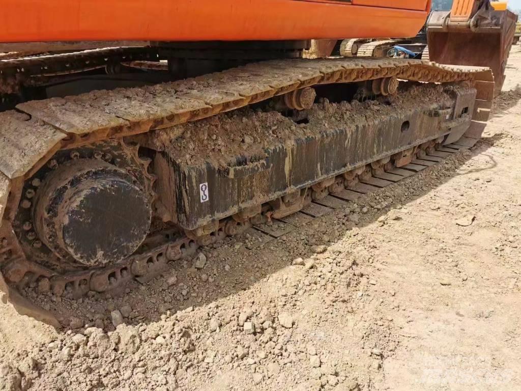 Doosan DH300LC-7 Гусеничные экскаваторы