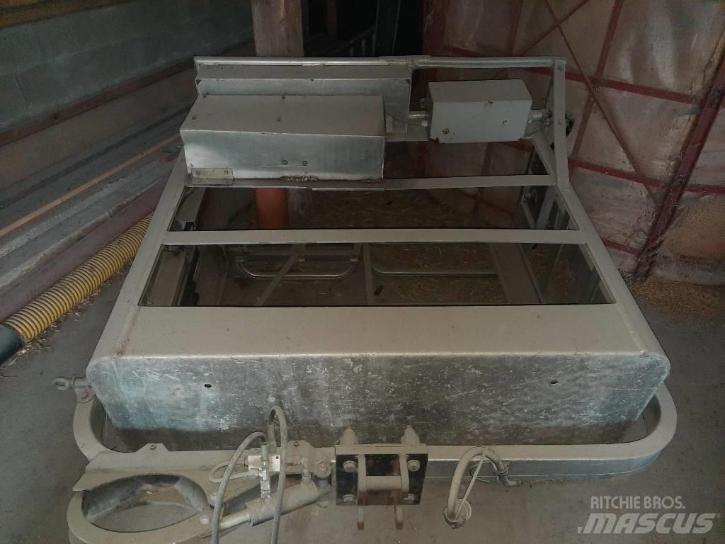 Huddig 1260 Экскаваторы-погрузчики