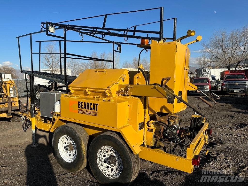 Etnyre Bearcat 250D Автогудронаторы