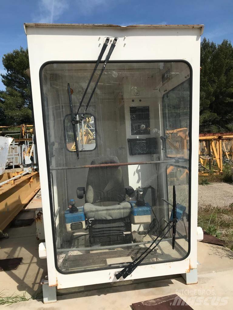 Potain MD 220 Башенные краны