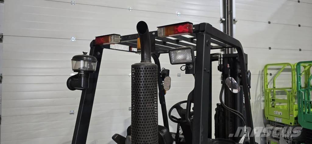 Doosan D 30 GP Дизельные погрузчики
