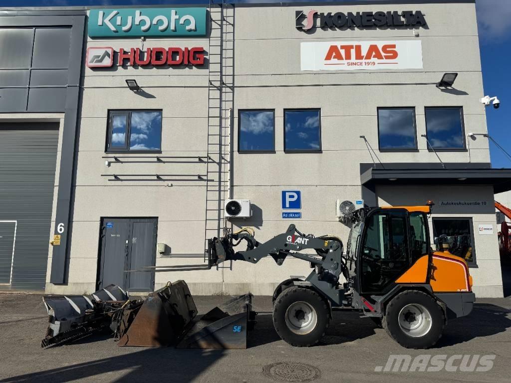 GiANT V 6004 T Малые погрузчики