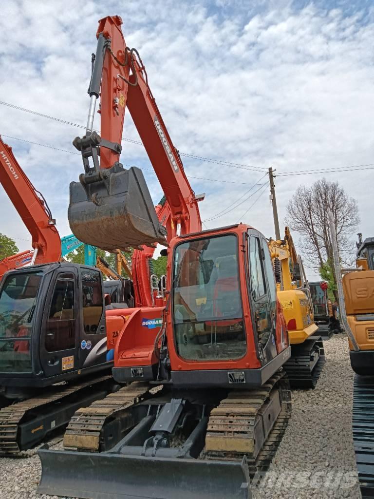 Doosan DX 75 Гусеничные экскаваторы
