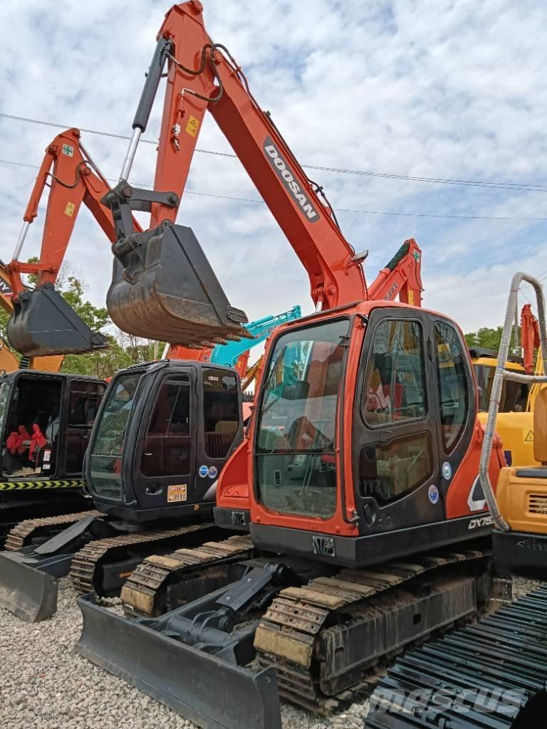 Doosan DX 75 Гусеничные экскаваторы