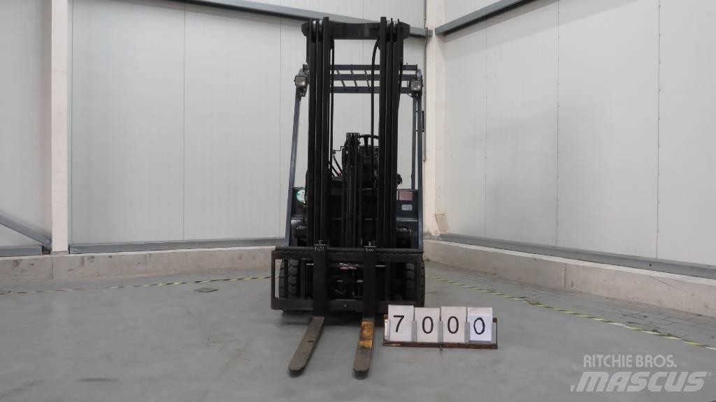 Toyota 5FBE18 Электропогрузчики
