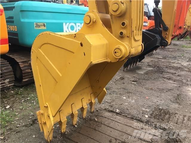 Komatsu PC 200 Гусеничные экскаваторы
