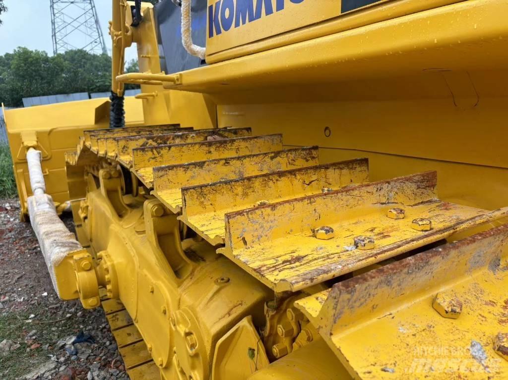 Komatsu D 85 E-12 Гусеничные бульдозеры
