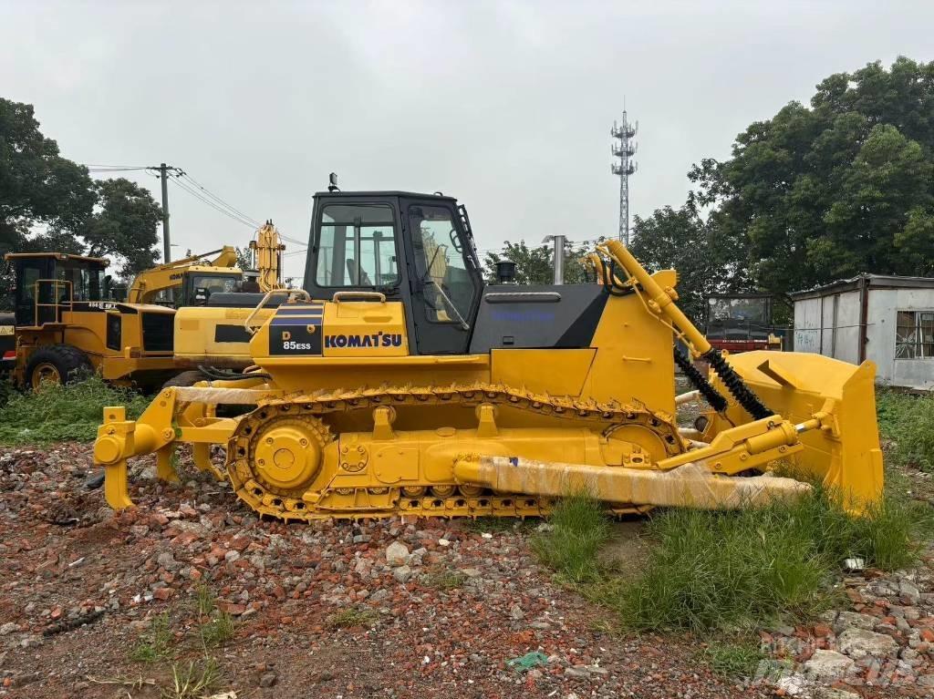 Komatsu D 85 E-12 Гусеничные бульдозеры