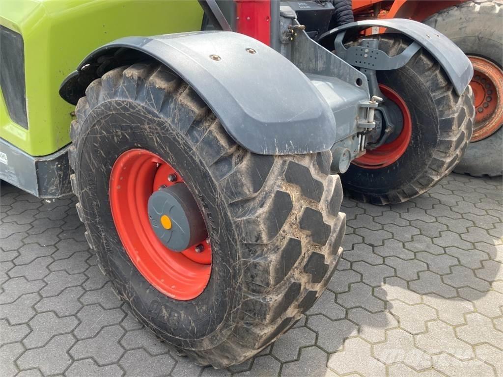 CLAAS Scorpion 756 Трактора