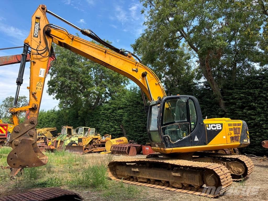 JCB JS 220 LC Гусеничные экскаваторы