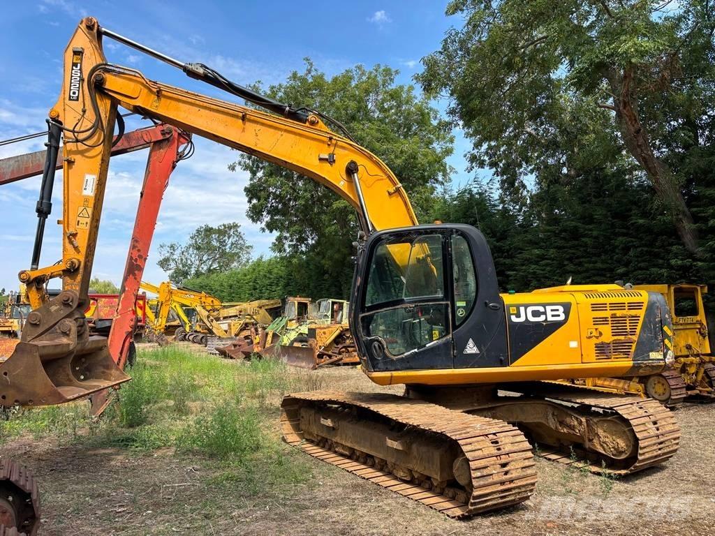 JCB JS 220 LC Гусеничные экскаваторы