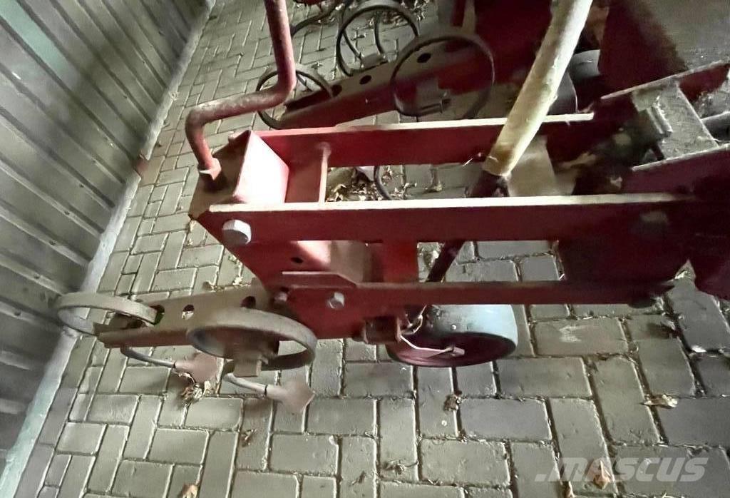 Becker schoffel Прочее почвообрабатывающее оборудование