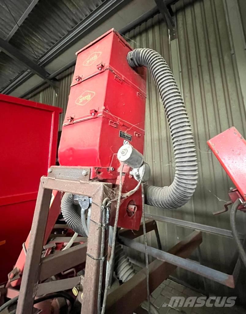 Becker schoffel Прочее почвообрабатывающее оборудование