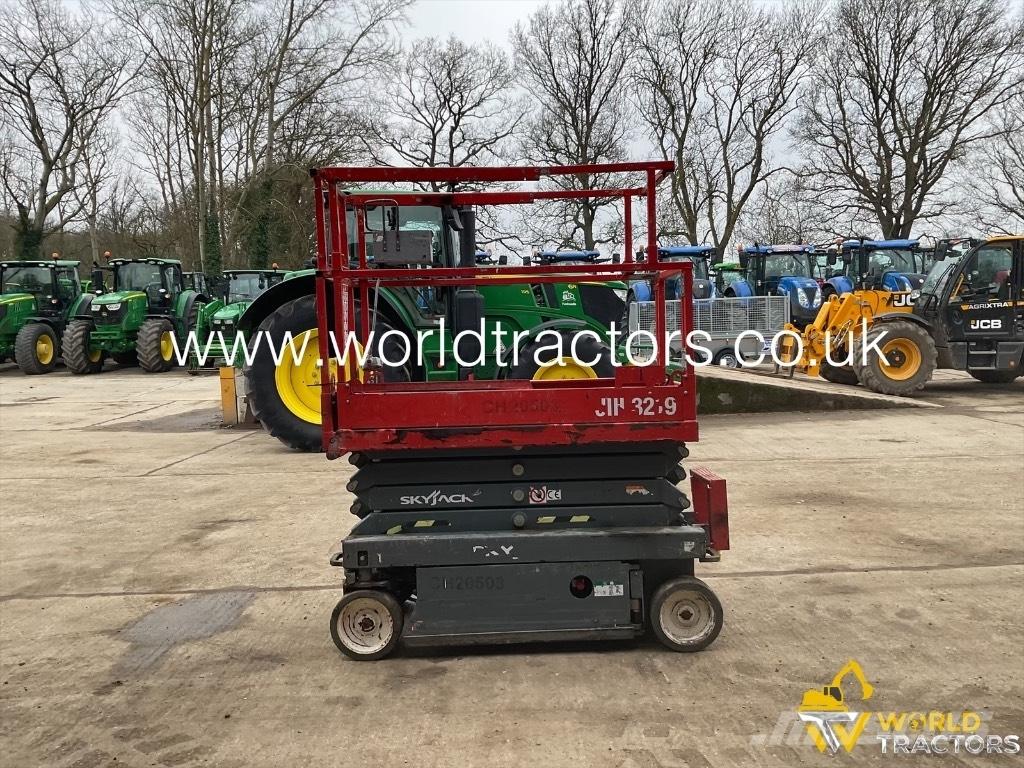 SkyJack SJ III 3219 Ножничные подъемники