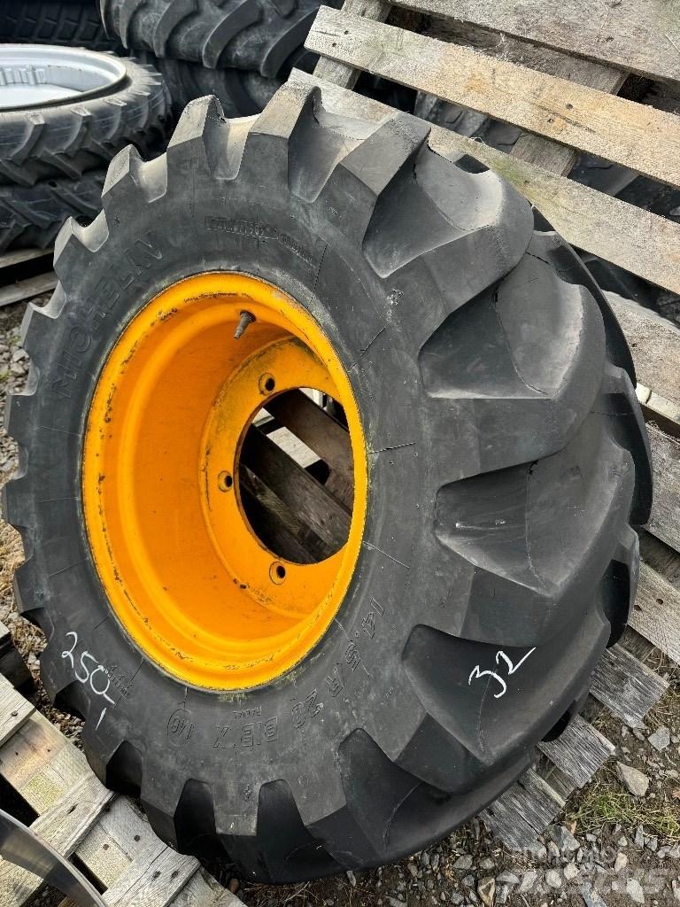 Michelin 14.5R20 Шины и колёса
