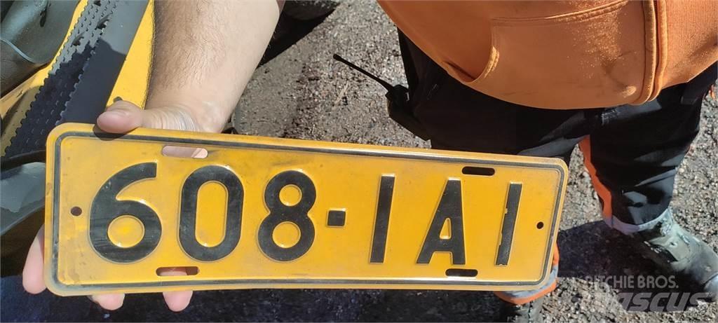 Volvo EW180C Колёсные экскаваторы