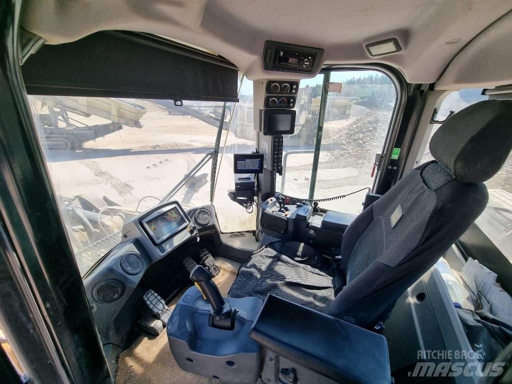 CAT 980M Фронтальные погрузчики